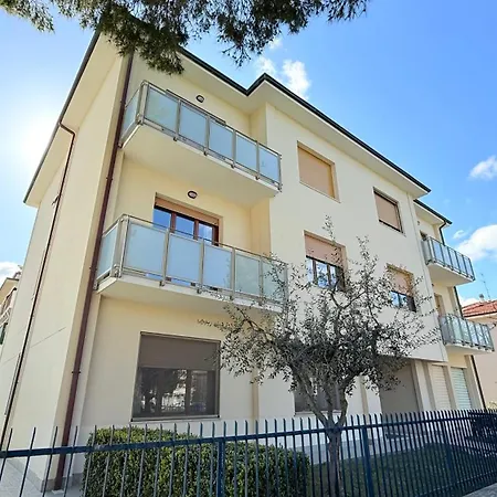 Apartment Se133 - Senigallia, Comodo Trilocale A Pochi Minuti Dalle Spiagge